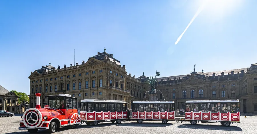 Würzburg: City Tour with the Bimmelbahn Train